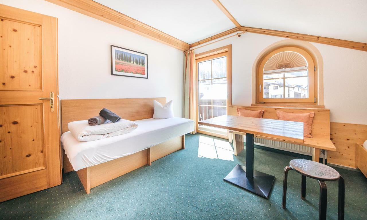 Haus Hannes Spiss Sankt Anton am Arlberg Exterior photo